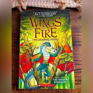 Wings of fire, a graphic novel paperback book 3 “The hidden Kingdom” Scholastic
